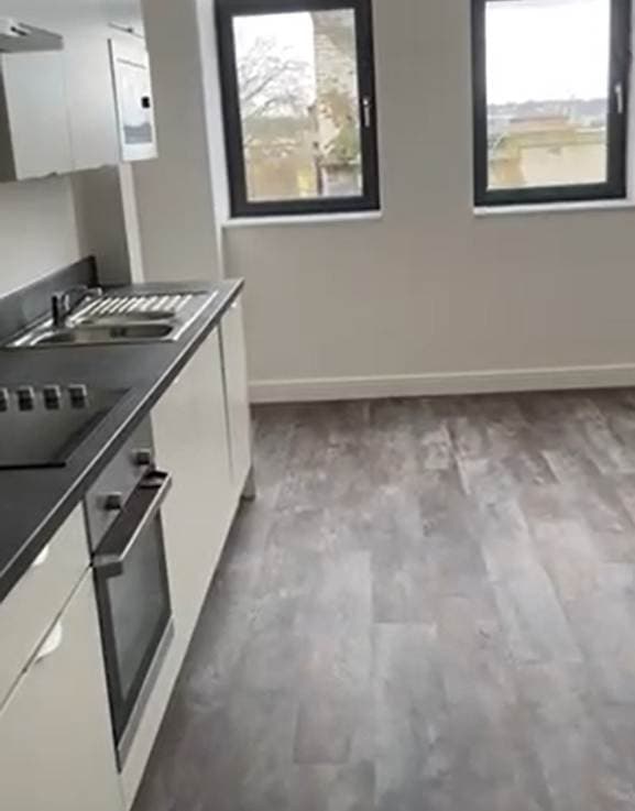 Image 1: Studio Apartment or flat to rent