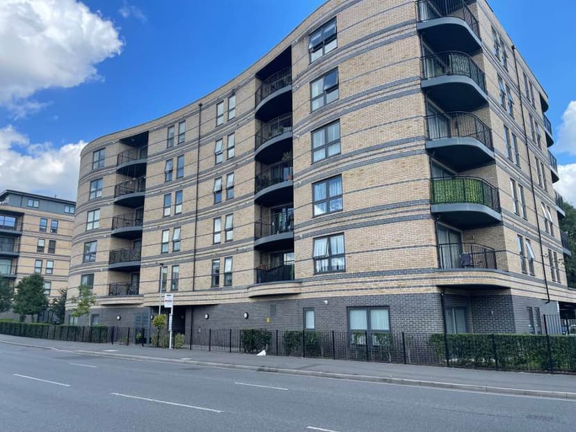 Image 1:2 bedroom Apartment or flat to rent