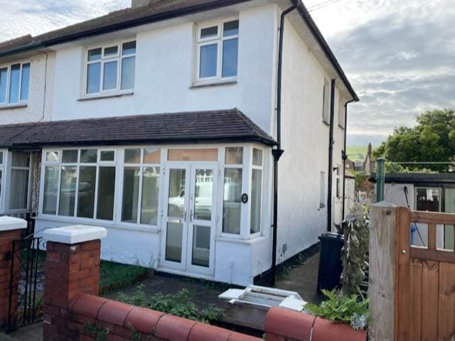 Image 1:3 bedroom Semi-detached house to rent