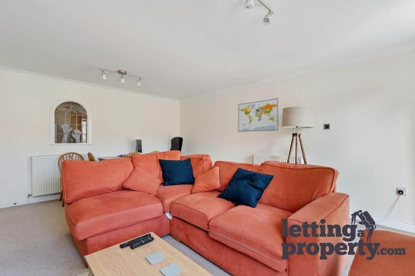 Image 3:2 bedroom Flat to rent