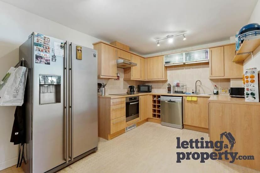 Image 2:2 bedroom Flat to rent