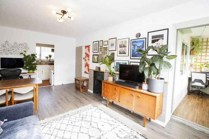 Image 3:2 bedroom Apartment or flat to rent