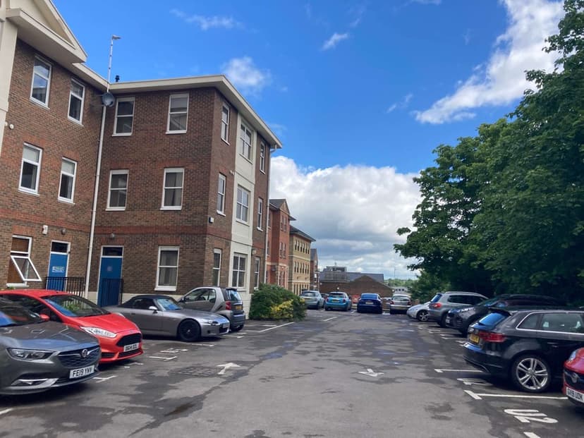 Image 1:2 bedroom Apartment or flat to rent