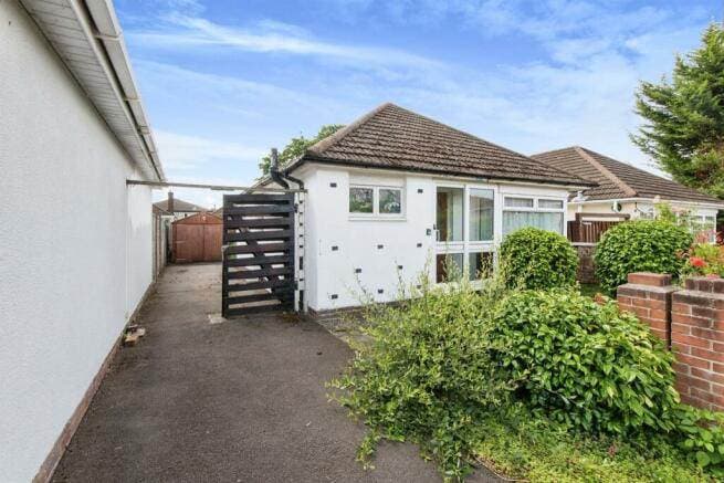 Image 1:2 bedroom Detached bungalow to rent