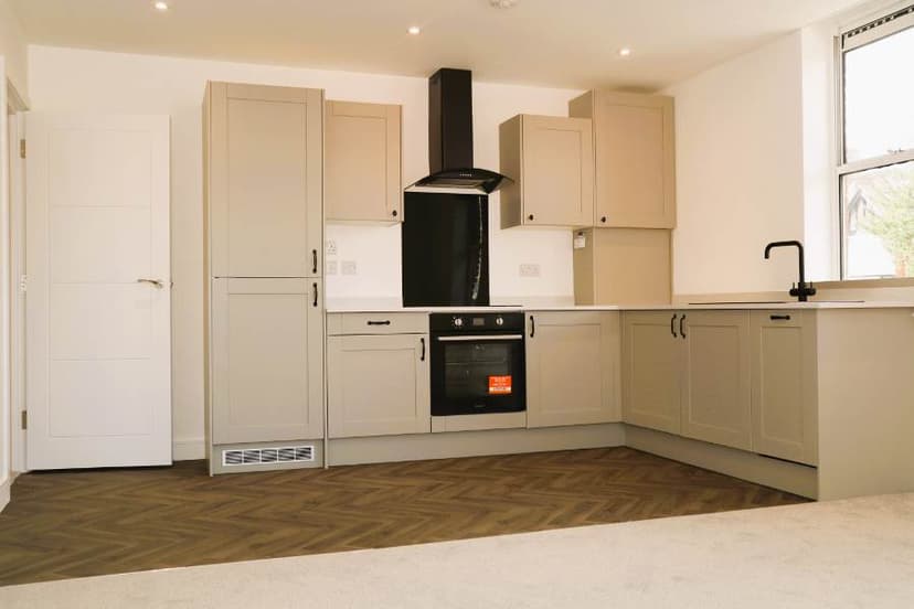 Image 1:2 bedroom Apartment or flat to rent