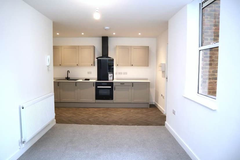 Image 2:1 bedroom Apartment or flat to rent