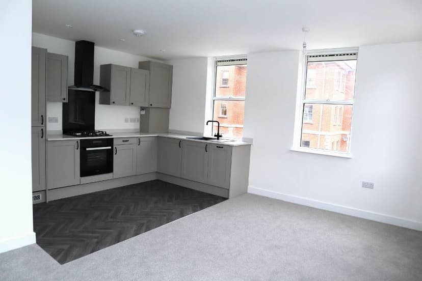 Image 2:1 bedroom Apartment or flat to rent