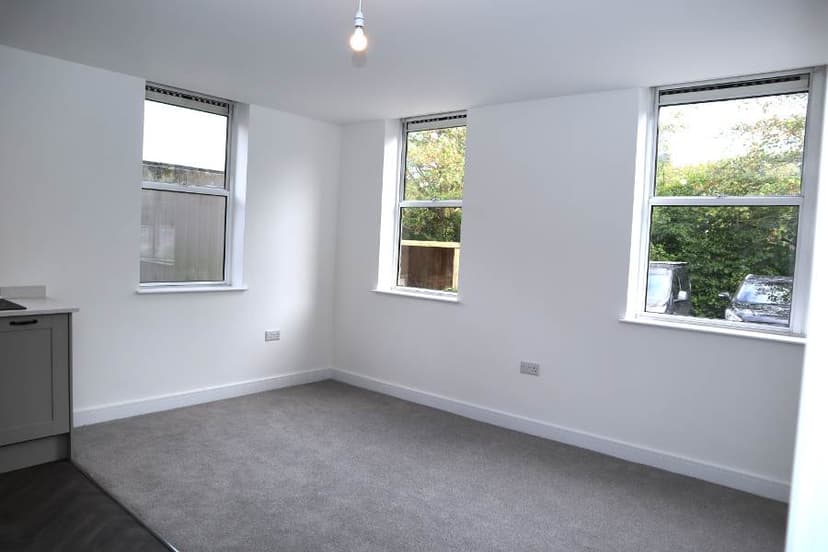 Image 3:2 bedroom Apartment or flat to rent