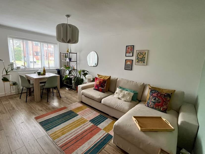 Image 2:2 bedroom Semi-detached house to rent