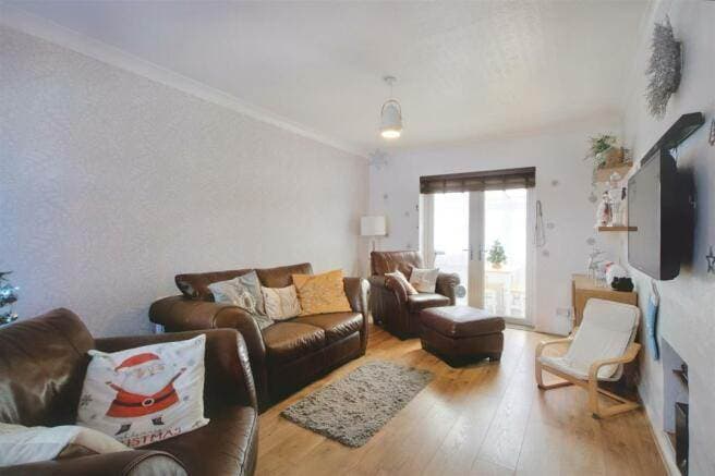 Image 3:3 bedroom Semi-detached house to rent