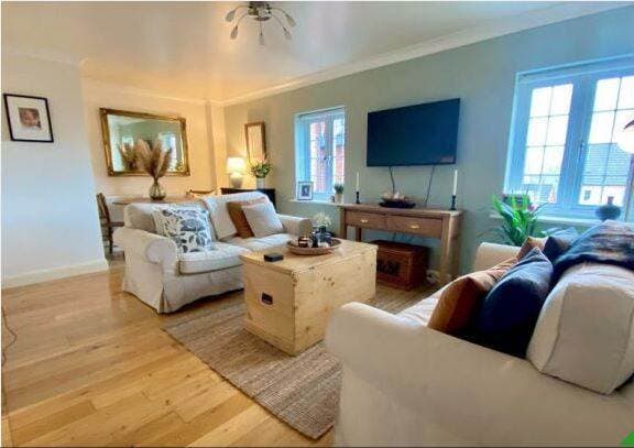 Image 1:2 bedroom Semi-detached house to rent