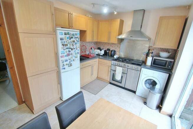 Image 2:2 bedroom Semi-detached house to rent