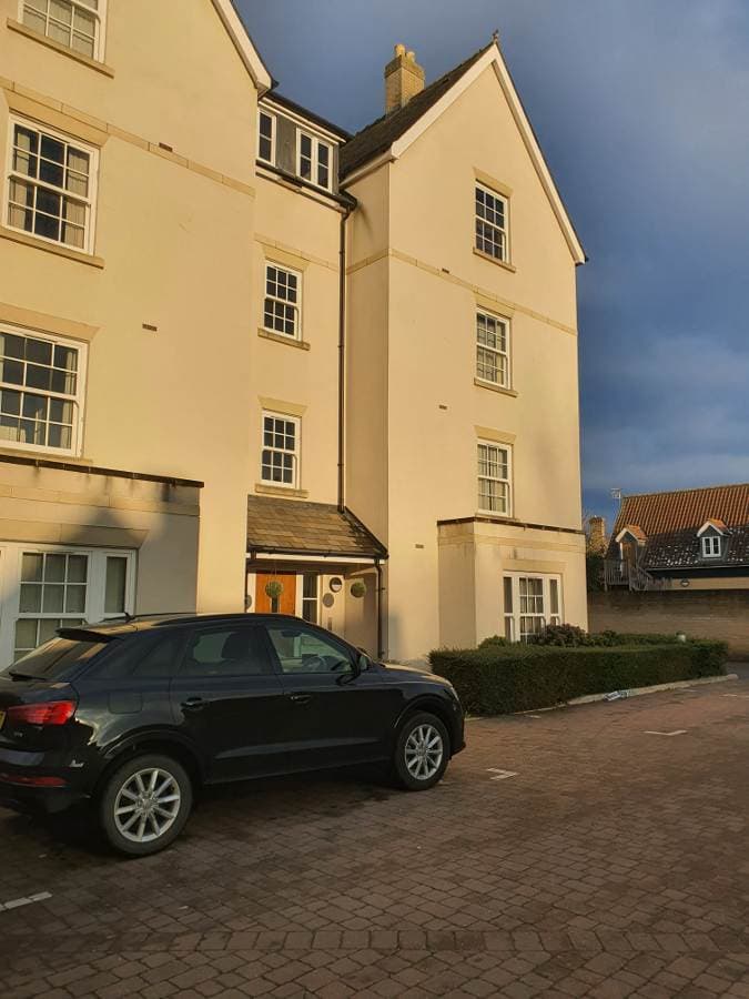 Image 2:1 bedroom Apartment or flat to rent