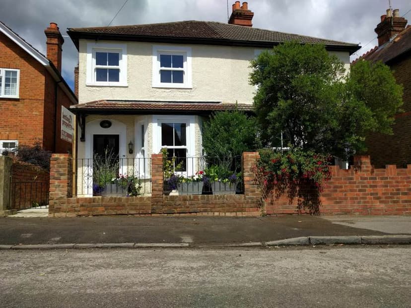 Image 1:3 bedroom Semi-detached house to rent
