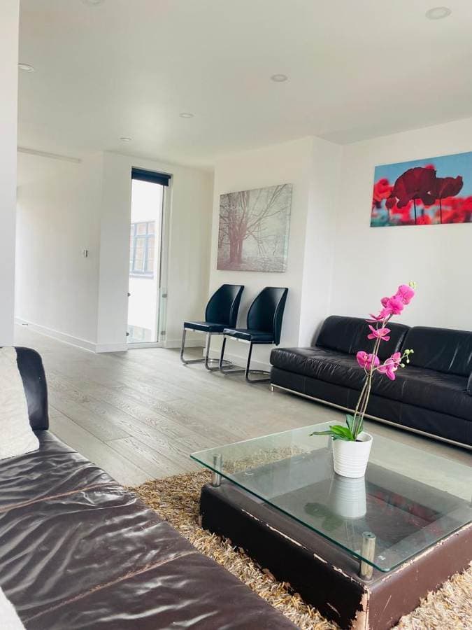 Image 3:2 bedroom Flat to rent