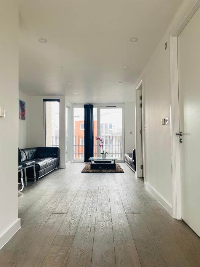 Image 2:2 bedroom Flat to rent