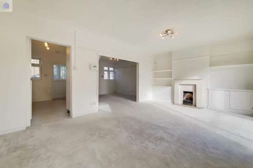 Image 2:4 bedroom Terraced house to rent