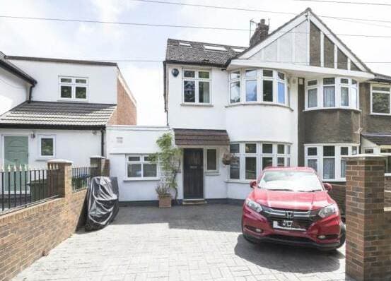 Image 2:4 bedroom Semi-detached house to rent