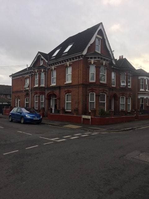 Image 1:2 bedroom Apartment or flat to rent