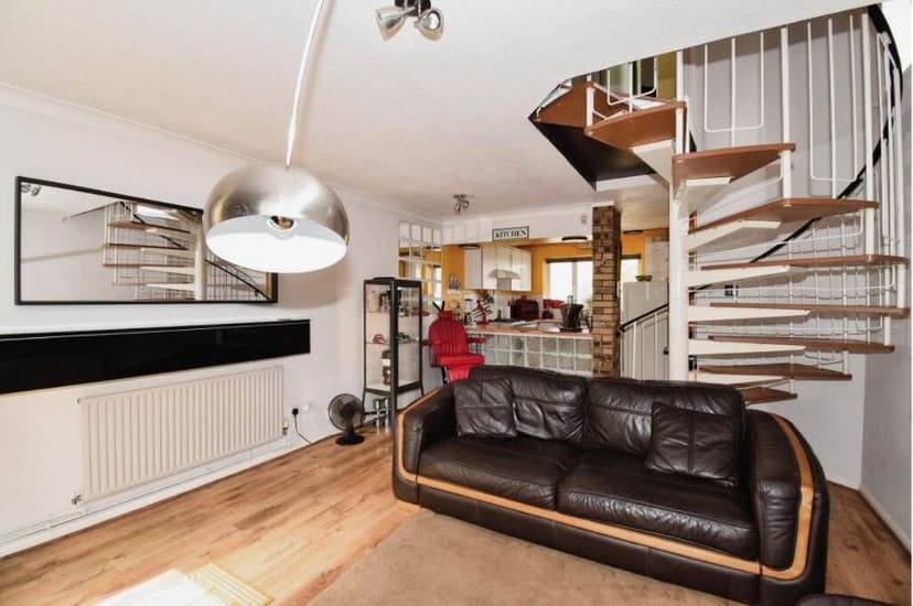 Image 3:2 bedroom Semi-detached house to rent