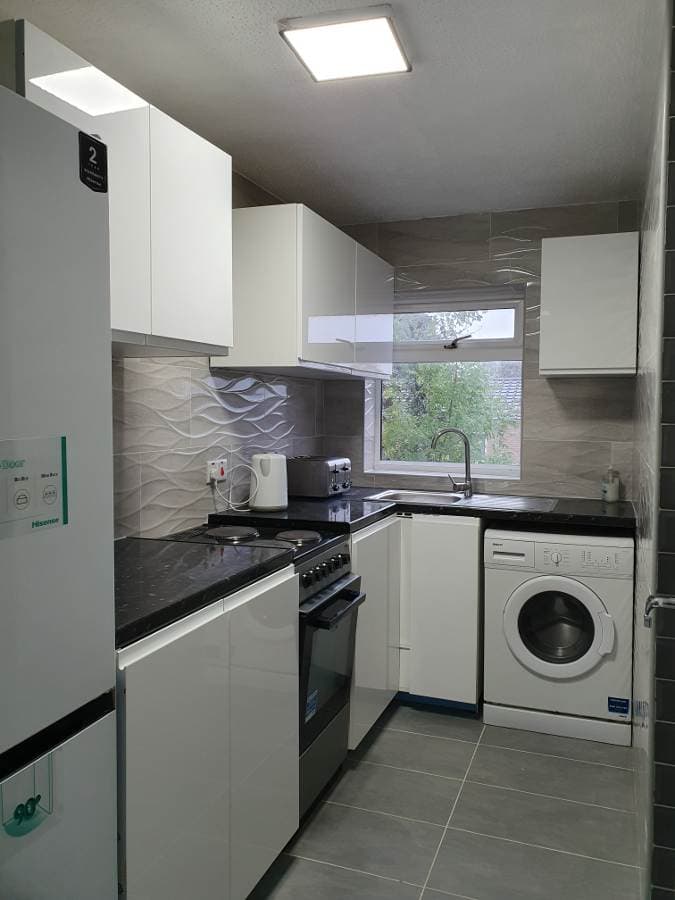 Image 2:1 bedroom Apartment or flat to rent