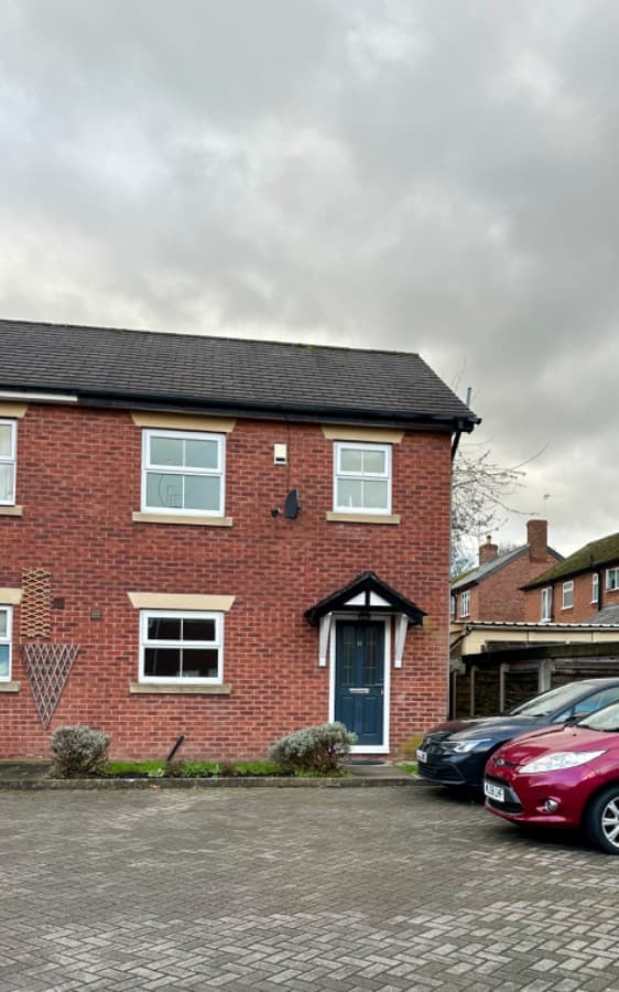Image 1:3 bedroom Semi-detached house to rent
