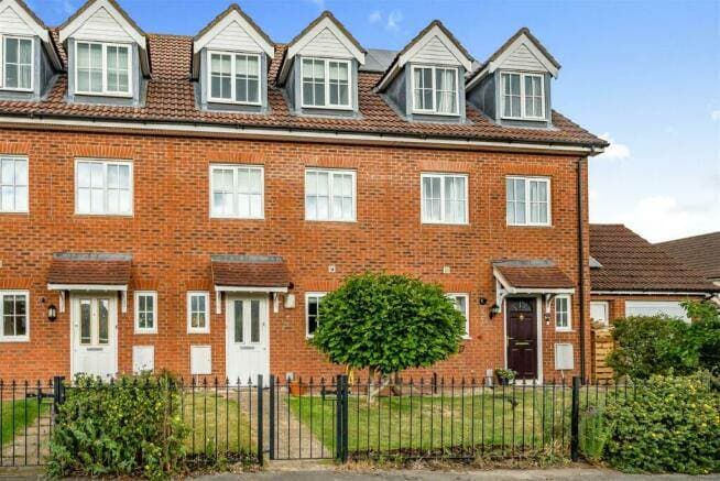 Image 1:3 bedroom Townhouse to rent