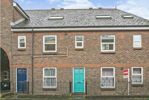 Image 1:2 bedroom Maisonette to rent