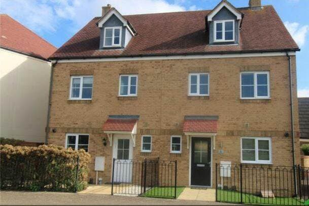 Image 1:4 bedroom Semi-detached house to rent