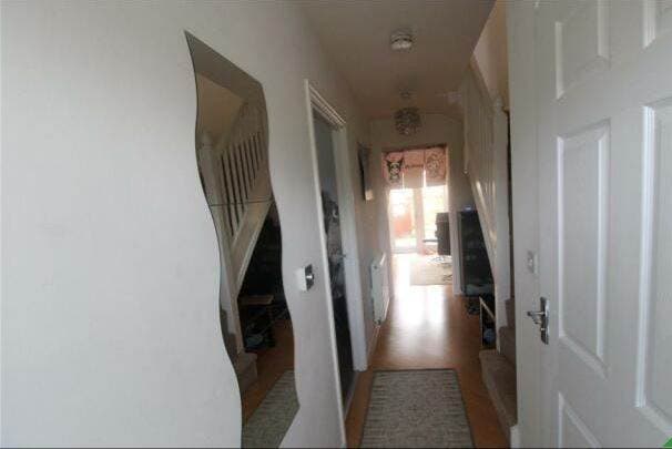 Image 3:4 bedroom Semi-detached house to rent