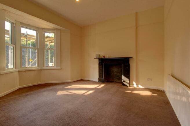 Image 3:4 bedroom End-of-terrace house to rent
