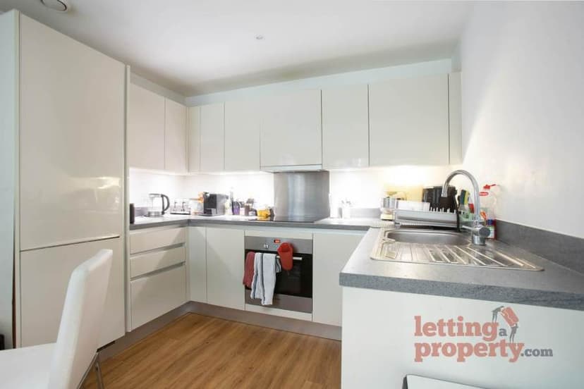 Image 2:1 bedroom Ground floor flat to rent