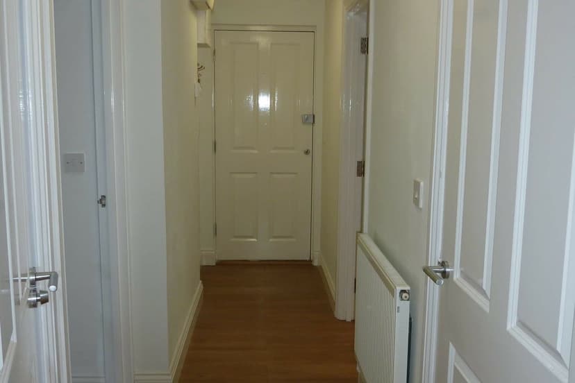 Image 3:2 bedroom Ground floor flat to rent