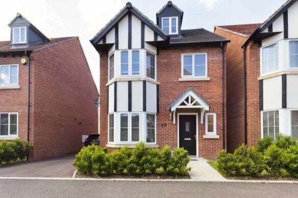 Image 1:4 bedroom Detached house to rent