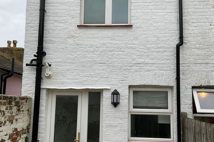 Image 1:2 bedroom Semi-detached house to rent