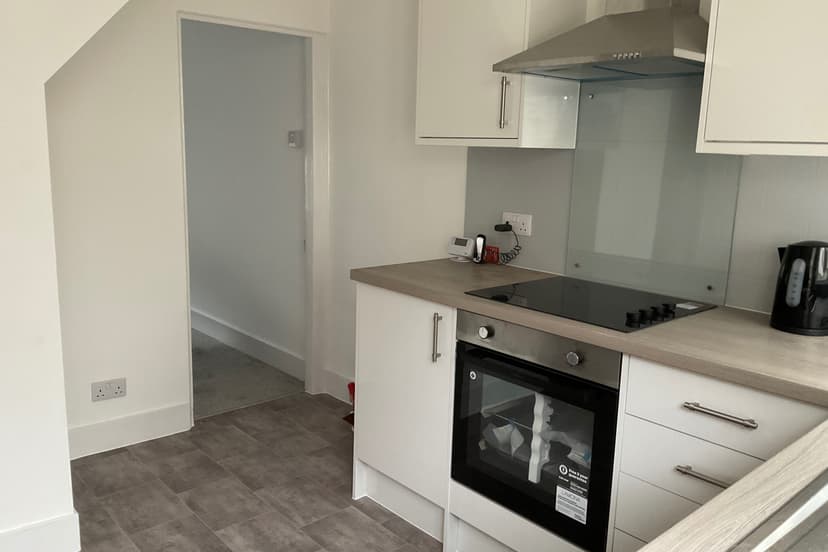 Image 3:2 bedroom Semi-detached house to rent