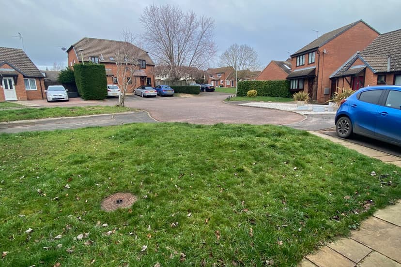 Image 2:1 bedroom Semi-detached house to rent