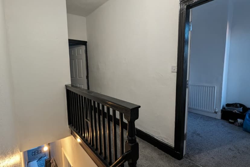 Image 2:3 bedroom Semi-detached house to rent