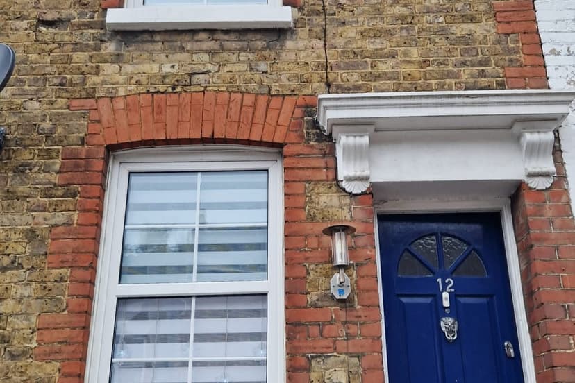 Image 1:3 bedroom Terraced house to rent