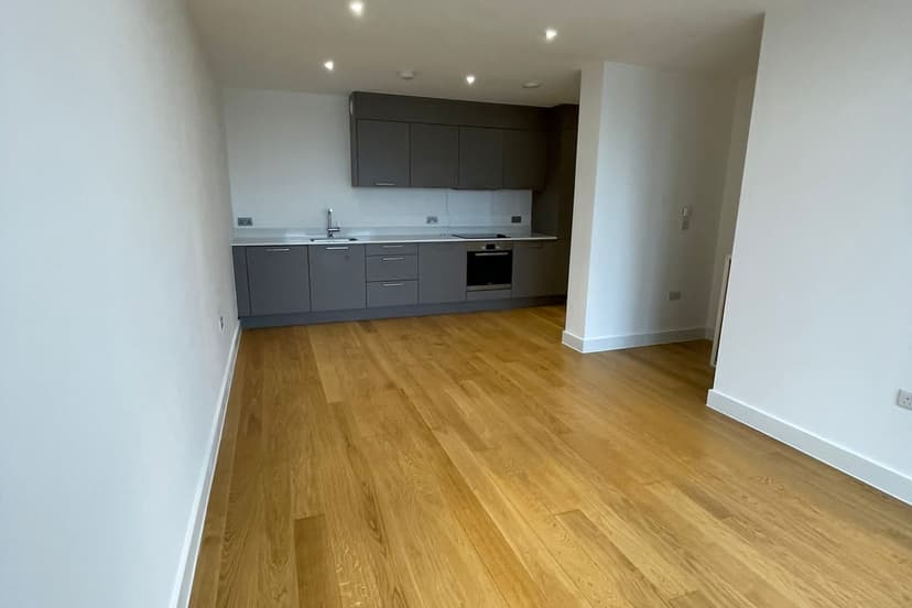 Image 3:2 bedroom Apartment or flat to rent