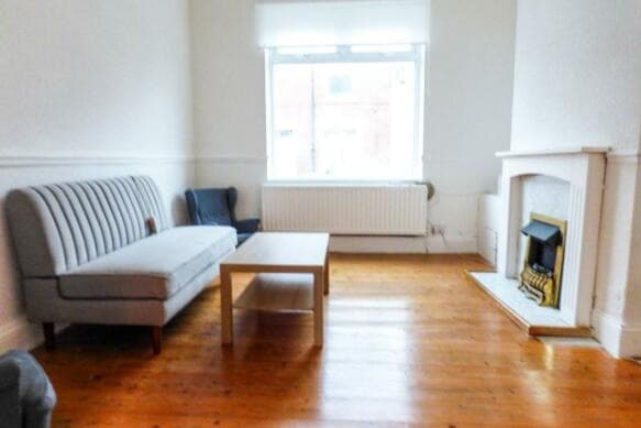 Image 2:2 bedroom Terraced house to rent