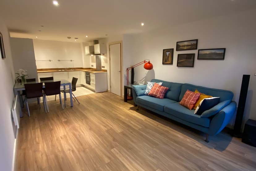 Image 1:2 bedroom Apartment or flat to rent