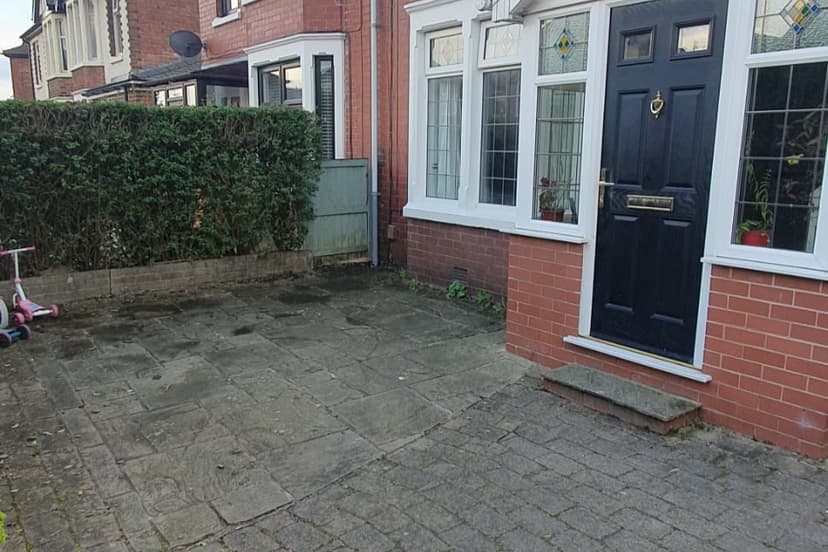 Image 1:4 bedroom Semi-detached house to rent