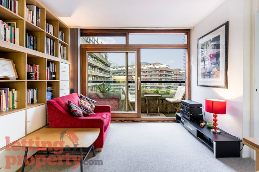 Image 1:1 bedroom Apartment or flat to rent