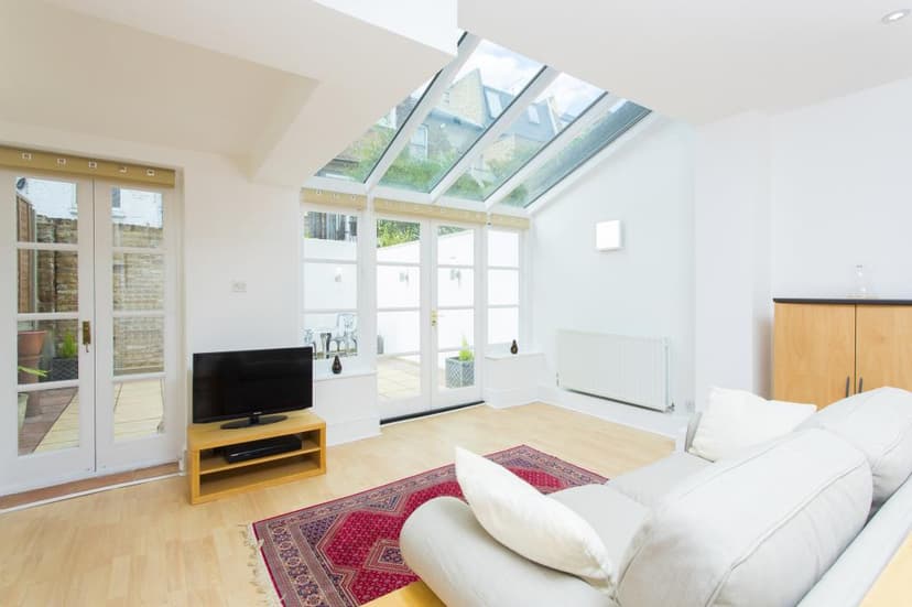 Image 2:1 bedroom Apartment or flat to rent