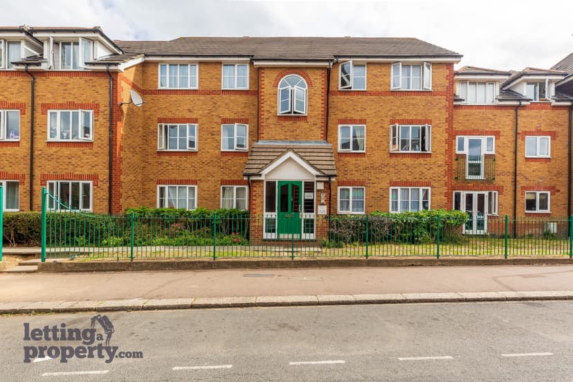 Image 1:2 bedroom Apartment or flat to rent