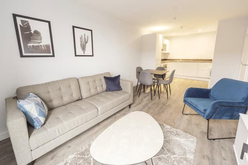 Image 3:2 bedroom Flat to rent