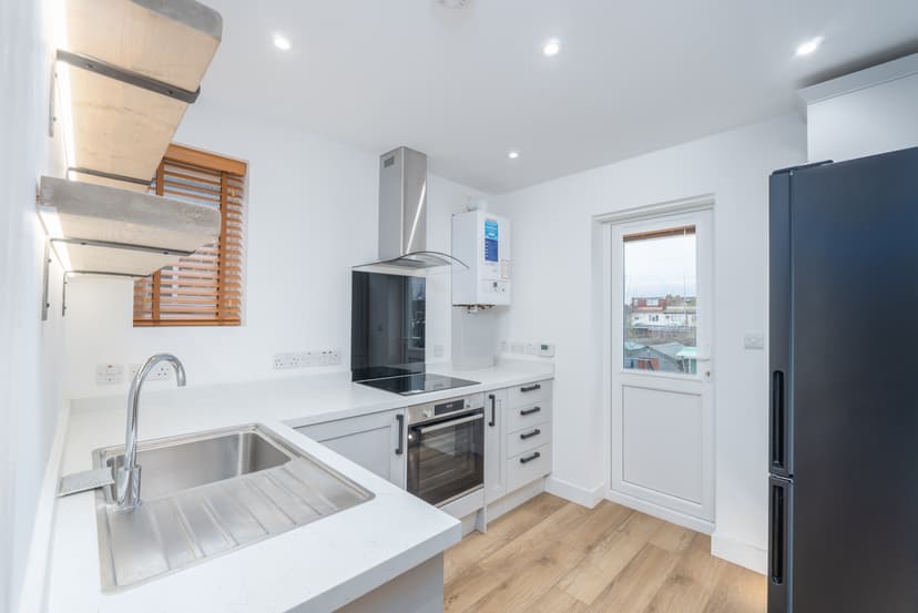 Image 1:2 bedroom Apartment or flat to rent