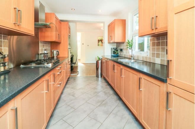 Image 2:3 bedroom End-of-terrace house to rent