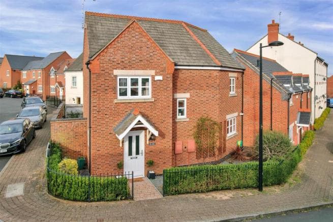 Image 1:3 bedroom Semi-detached house to rent